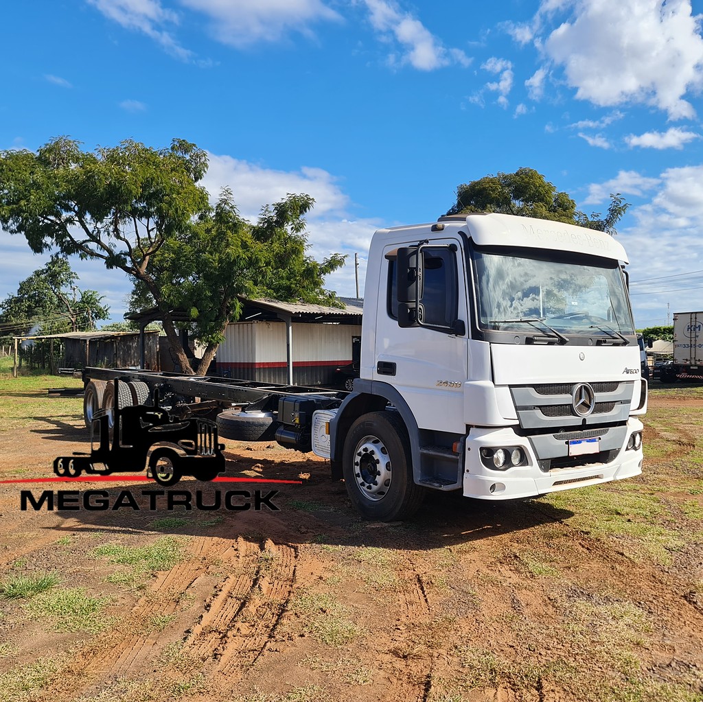 Caminhão MERCEDES BENZ MB 2430 Aves Vivas ANO 2019 de MegaTruck MS no Mato Grosso do Sul