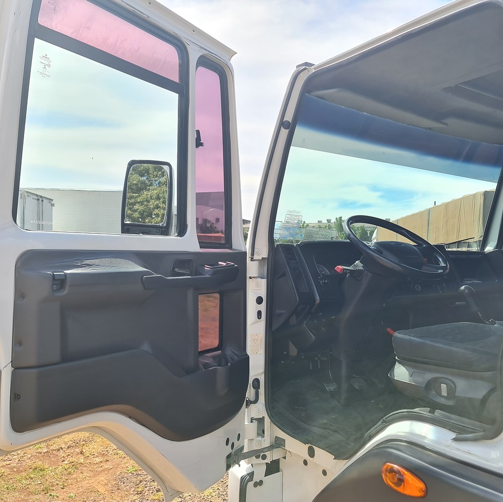 Caminhão FORD CARGO 816 Carga Seca ANO 2017 de MegaTruck MS no Mato Grosso do Sul