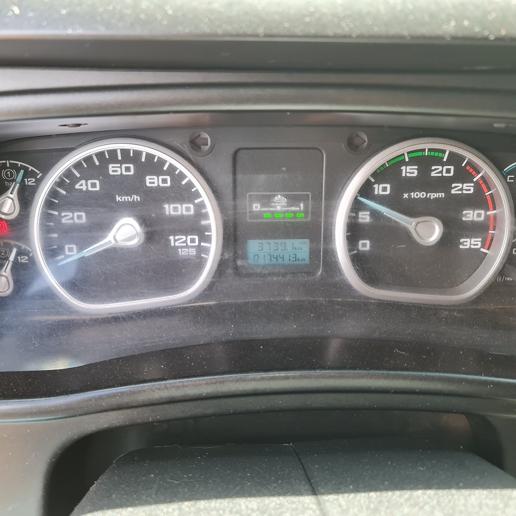 Caminhão FORD CARGO 816 Carga Seca ANO 2017 de MegaTruck MS no Mato Grosso do Sul