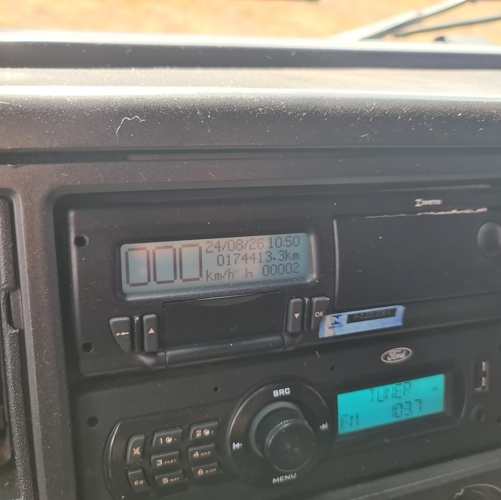 Caminhão FORD CARGO 816 Carga Seca ANO 2017 de MegaTruck MS no Mato Grosso do Sul