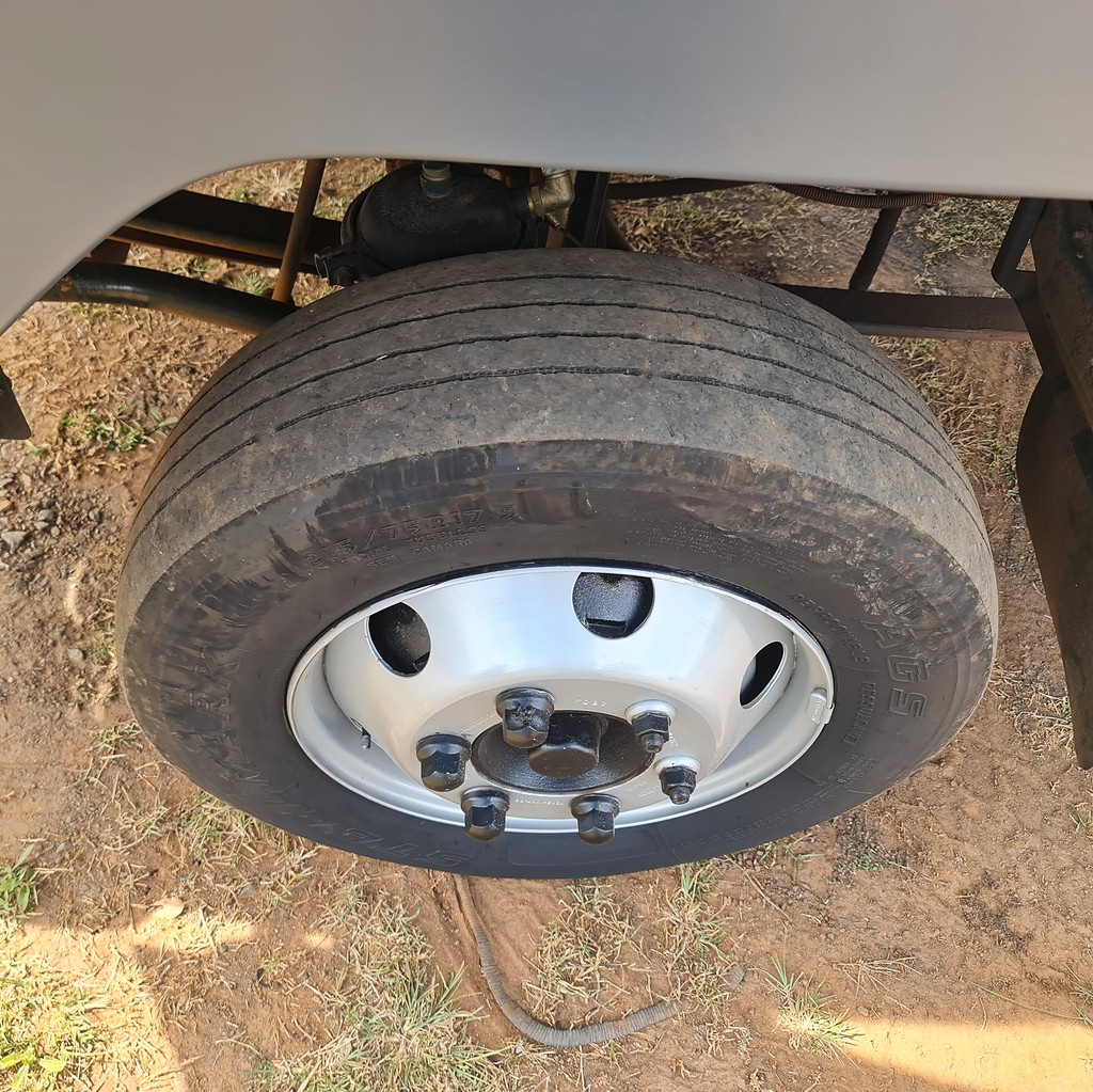 Caminhão FORD CARGO 816 Carga Seca ANO 2017 de MegaTruck MS no Mato Grosso do Sul