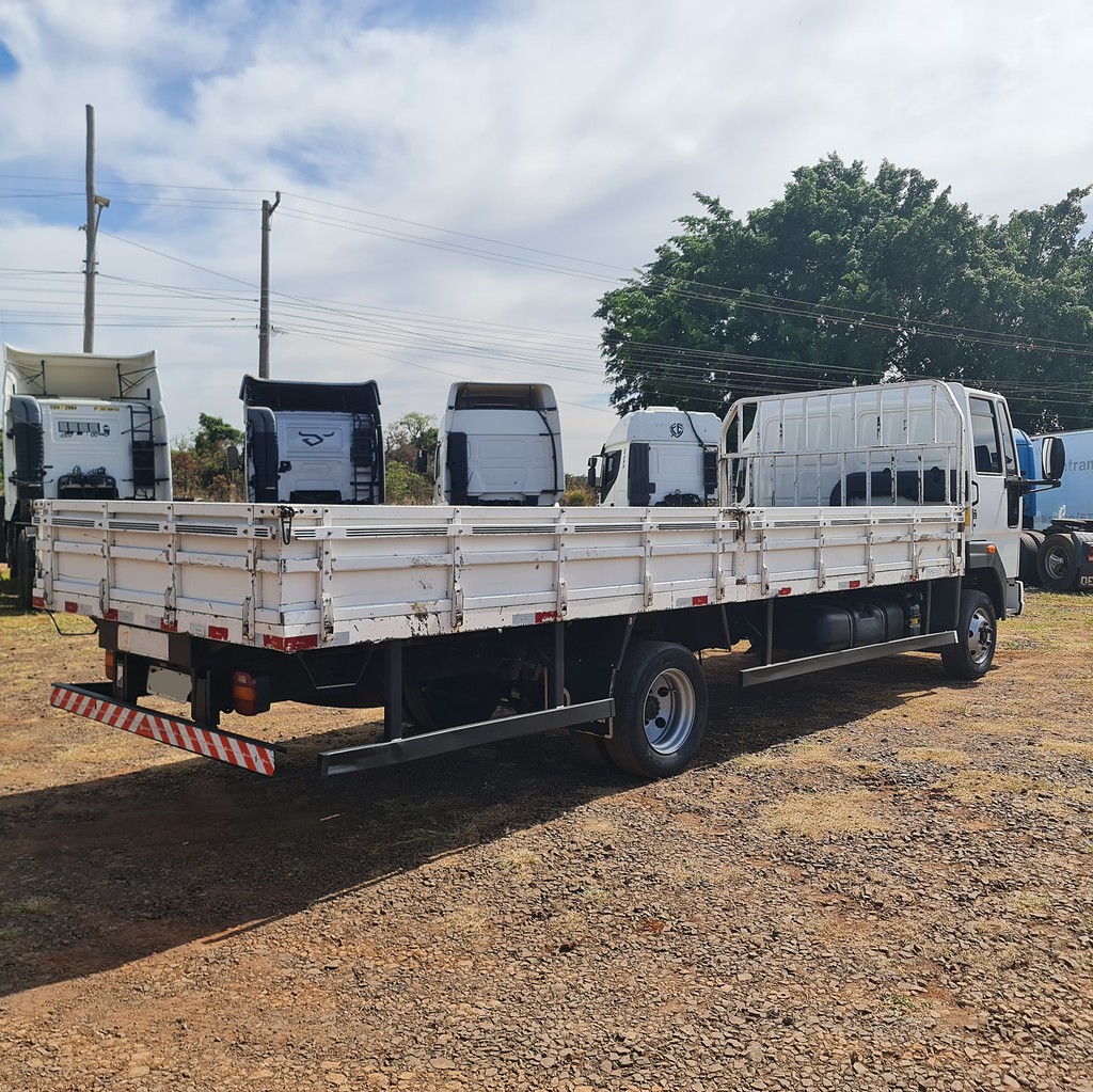 Caminhão FORD CARGO 816 Carga Seca ANO 2017 de MegaTruck MS no Mato Grosso do Sul
