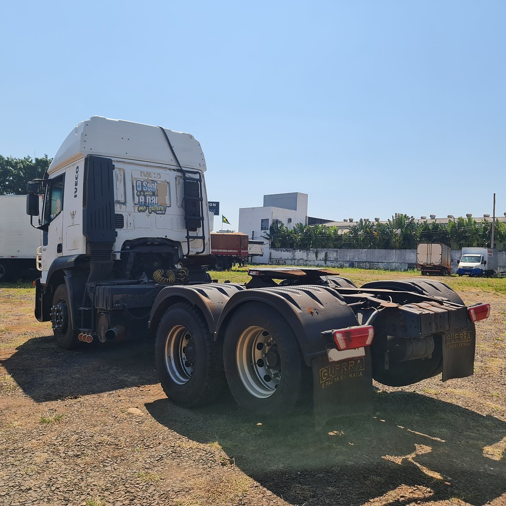 Caminhão IVECO STRALIS 380 Cavalo Mecânico ANO 2011 de MegaTruck MS no Mato Grosso do Sul