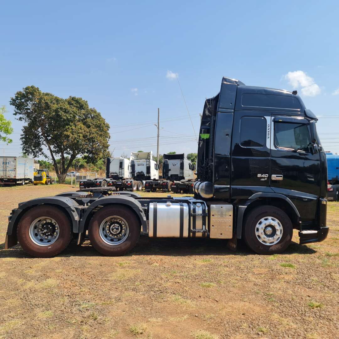 Caminhão VOLVO FH 540 Cavalo Mecânico ANO 2013 de MegaTruck MS no Mato Grosso do Sul
