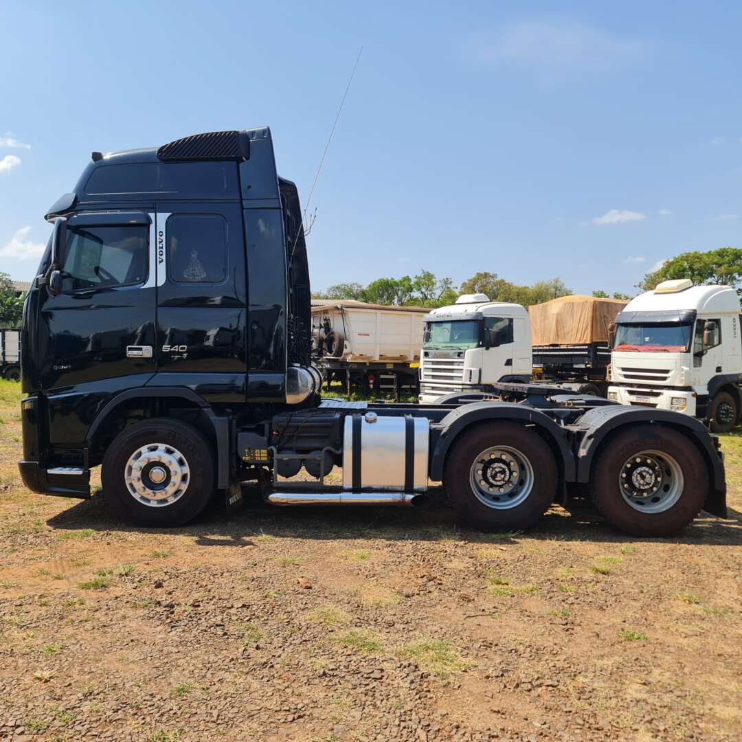 Caminhão VOLVO FH 540 Cavalo Mecânico ANO 2013 de MegaTruck MS no Mato Grosso do Sul