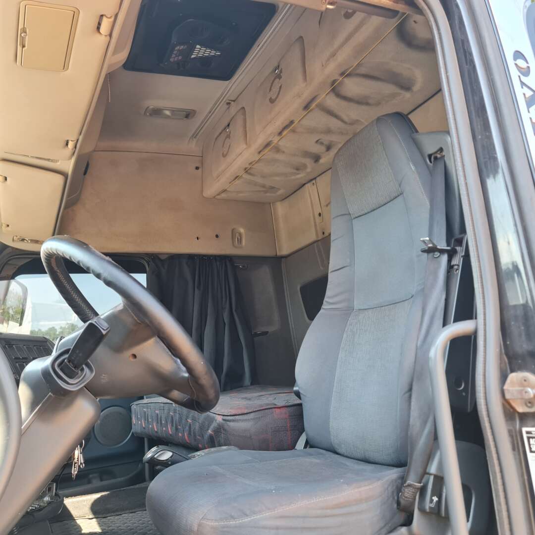 Caminhão VOLVO FH 540 Cavalo Mecânico ANO 2013 de MegaTruck MS no Mato Grosso do Sul