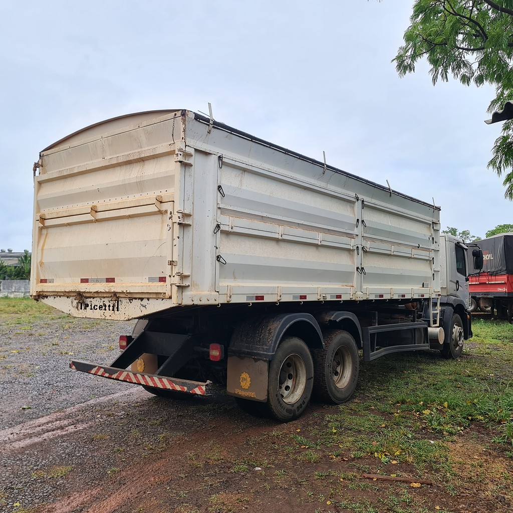 Caminhão VOLKSWAGEN VW 24280 Caçamba Basculante ANO 2013 de MegaTruck MS no Mato Grosso do Sul