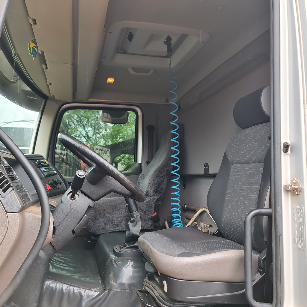 Caminhão VOLKSWAGEN VW 24280 Caçamba Basculante ANO 2013 de MegaTruck MS no Mato Grosso do Sul
