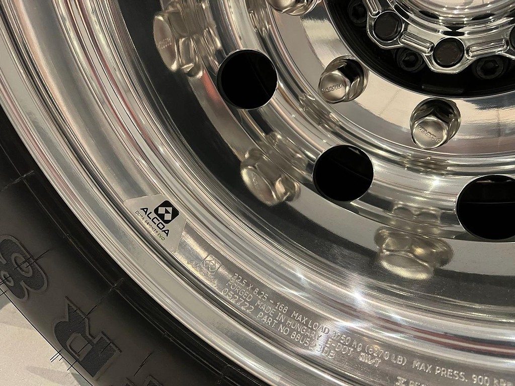 Caminhão SCANIA 450 Cavalo Mecânico ANO 2023 de Felipe Bacci em São Paulo