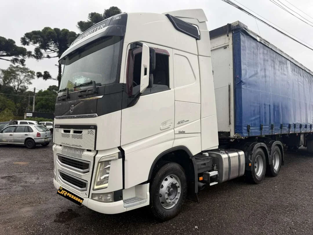 Caminhão VOLVO FH 460 Cavalo Mecânico ANO 2019 de Jr Pesados no Paraná
