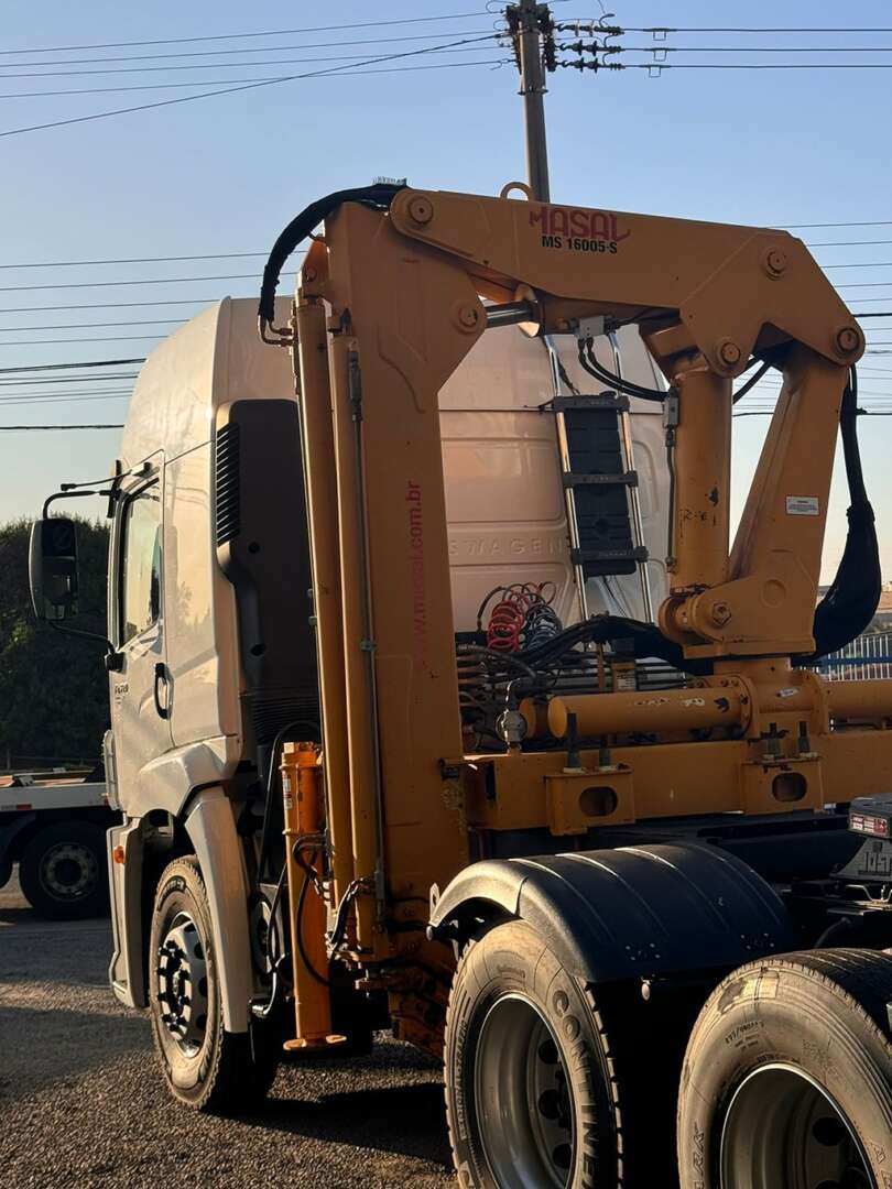 Caminhão VOLKSWAGEN VW 25390 Guincho Munck ANO 2013 de Comovel Veículos em São Paulo