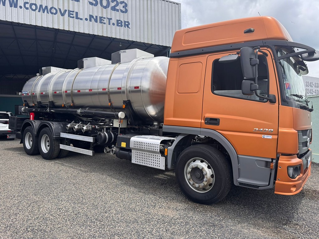 Caminhão MERCEDES BENZ MB 2429 Tanque Inox ANO 2024 de Comovel Veículos em São Paulo