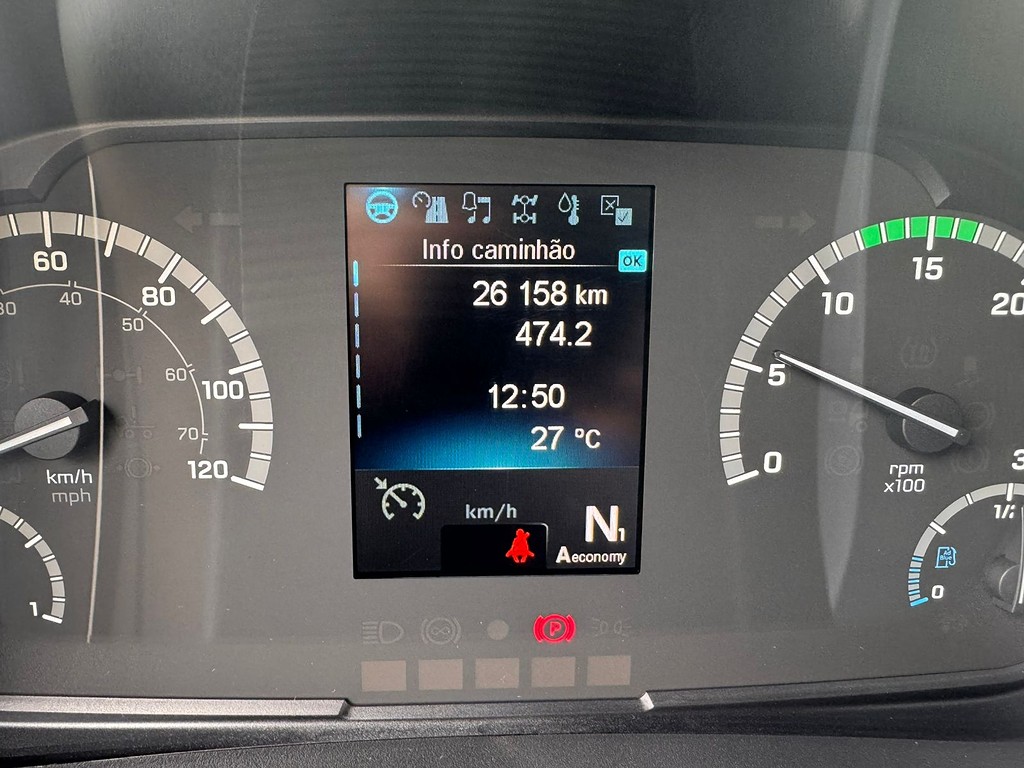 Caminhão MERCEDES BENZ MB 2429 Tanque Inox ANO 2024 de Comovel Veículos em São Paulo
