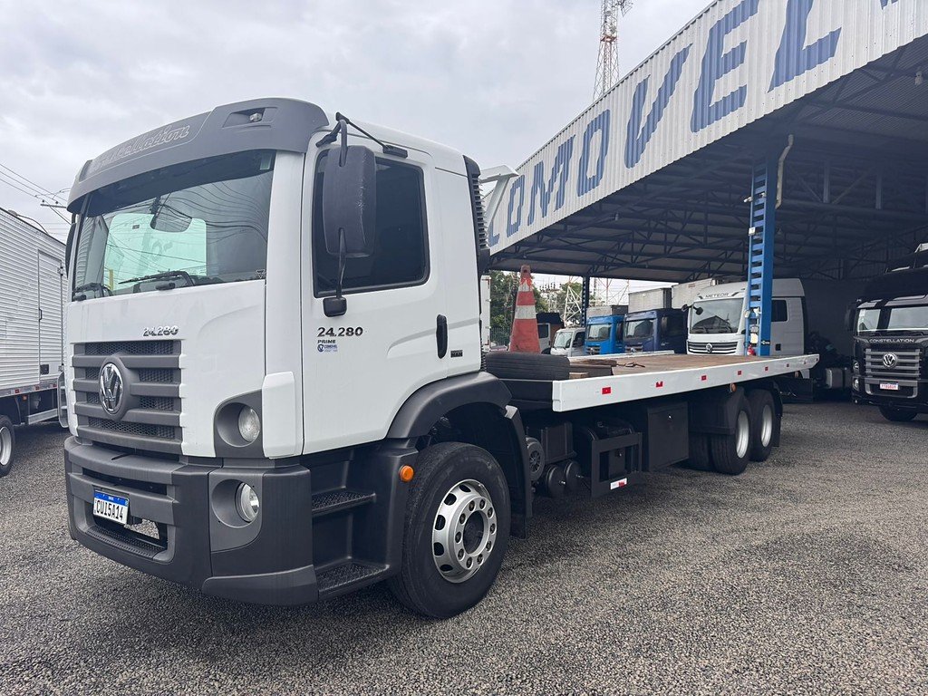 Caminhão VOLKSWAGEN VW 24280 Chassis ANO 2020 de Comovel Veículos em São Paulo