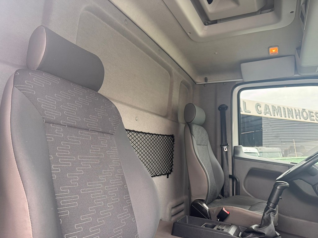 Caminhão VOLKSWAGEN VW 24280 Chassis ANO 2020 de Comovel Veículos em São Paulo