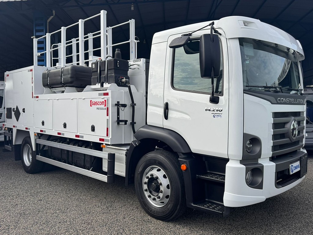 Caminhão VOLKSWAGEN VW 14220 Comboio ANO 2024 de Comovel Veículos em São Paulo