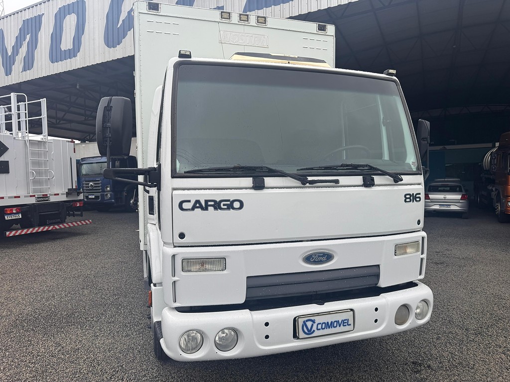 Caminhão FORD CARGO 816 Baú Furgão ANO 2013 de Comovel Veículos em São Paulo
