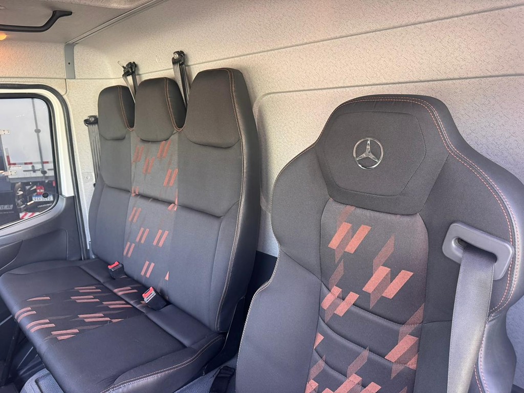 Caminhão MERCEDES BENZ MB 1719 Carroceria ANO 2021 de Comovel Veículos em São Paulo