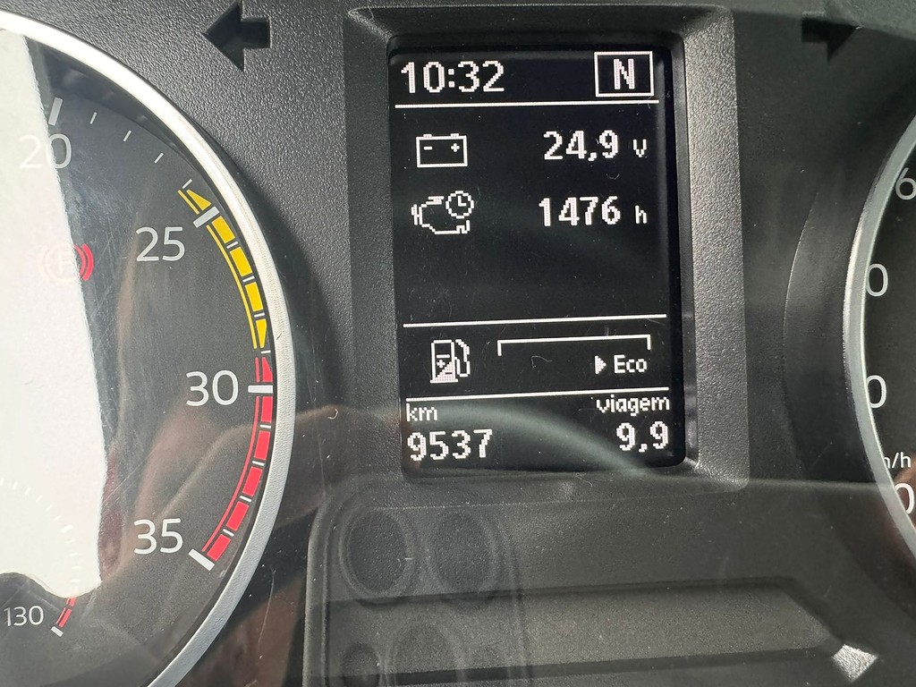 Caminhão VOLKSWAGEN VW 11180 Chassis ANO 2023 de Comovel Veículos em São Paulo