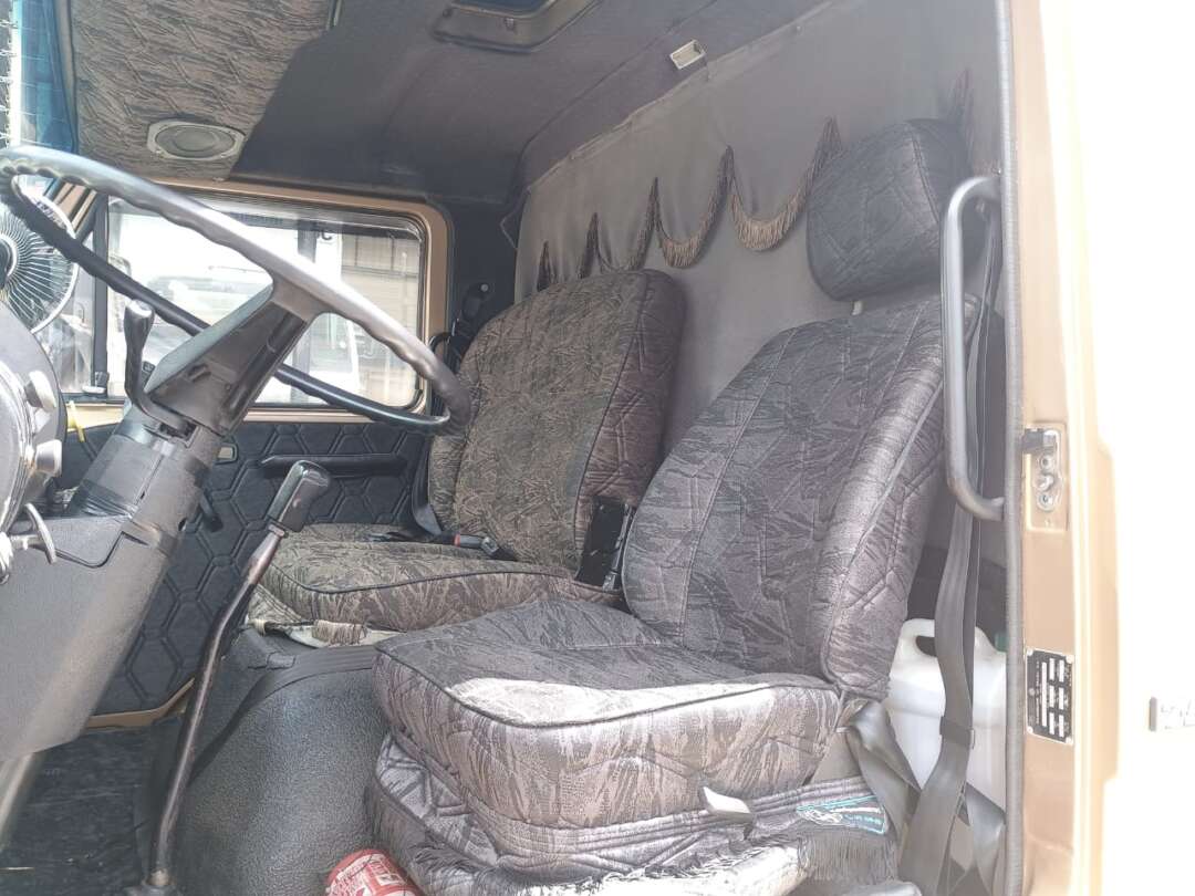 Caminhão VOLKSWAGEN VW 790 Baú Furgão ANO 1990 de 1.000CAR Curitiba no Paraná