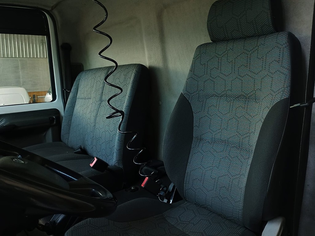 Caminhão FORD CARGO 1119 Carroceria + cabine suplementar ANO 2019 de 1.000CAR Curitiba no Paraná