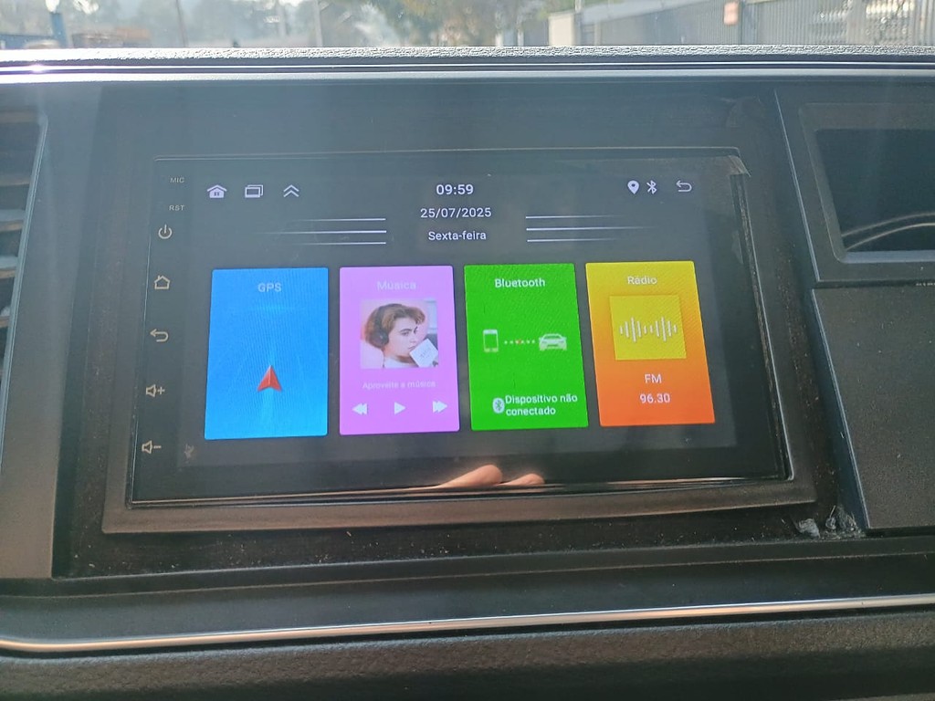 Caminhão VOLKSWAGEN DELIVERY EXPRESS Baú Furgão ANO 2023 de 1.000CAR Curitiba no Paraná