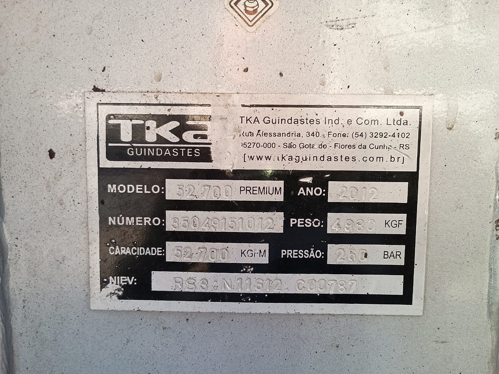 Caminhão VOLVO VM 270 Guincho Munck ANO 2013 de 1.000CAR Curitiba no Paraná