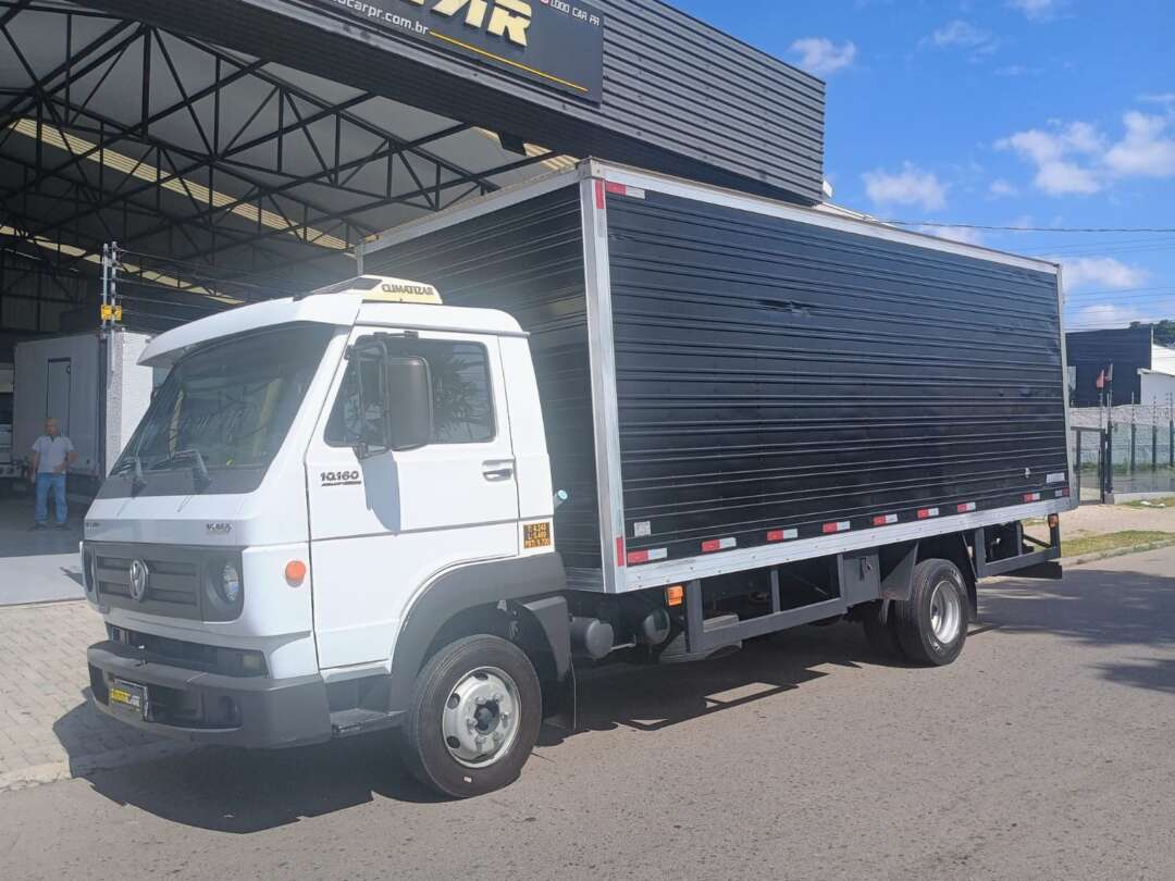 Caminhão VOLKSWAGEN VW 10160 Baú Furgão ANO 14 de 1.000CAR Curitiba no Paraná