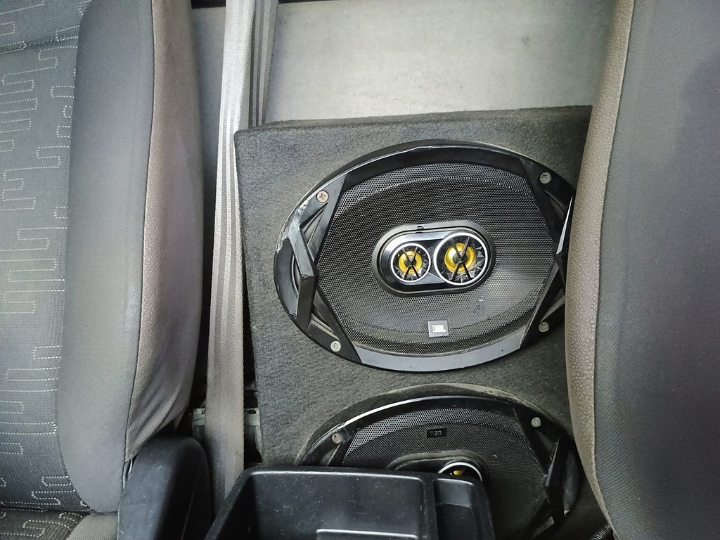 Caminhão VOLKSWAGEN VW 10160 Baú Refrigerado ANO 2016 de 1.000CAR Curitiba no Paraná