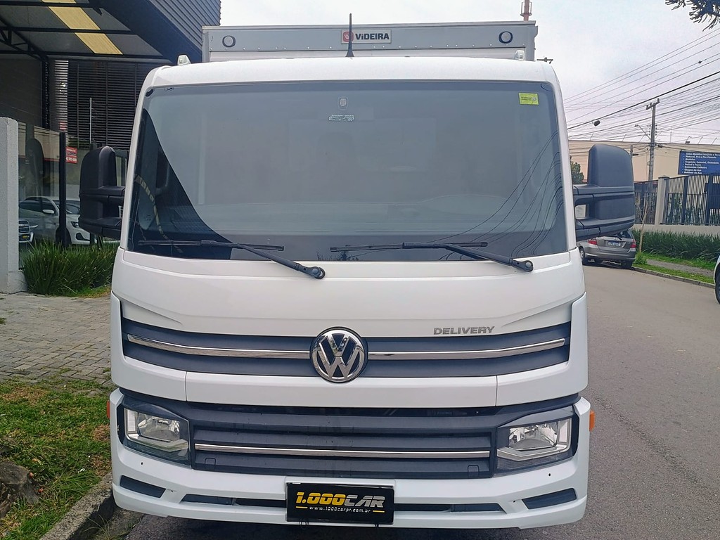 Caminhão VOLKSWAGEN DELIVERY EXPRESS Baú Furgão ANO 2023 de 1.000CAR Curitiba no Paraná