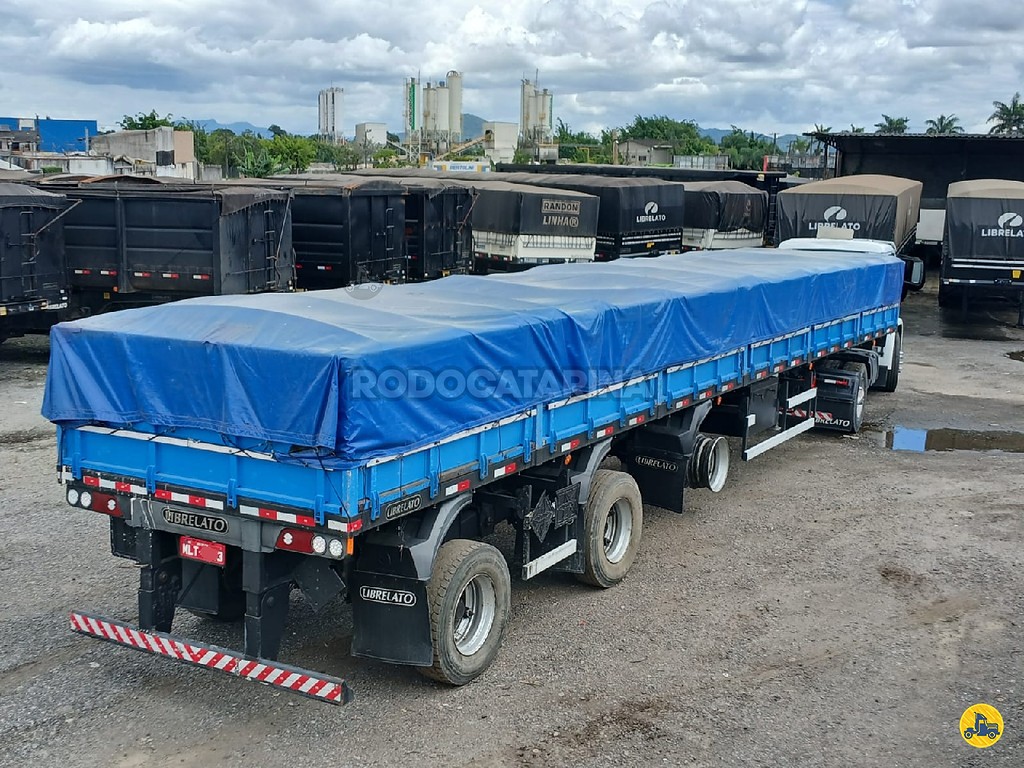 Carreta SEMI-REBOQUE CARGA SECA Librelato ANO 2014 3 Eixos de Rodocatarina Implementos LTDA na Santa Catarina