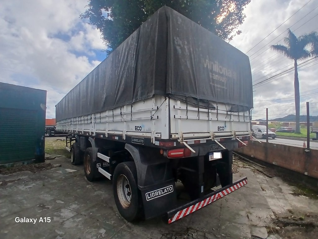 Carreta SEMI-REBOQUE GRANELEIRO Librelato ANO 2019 1+1+1 Vanderleia de Rodocatarina Implementos LTDA na Santa Catarina