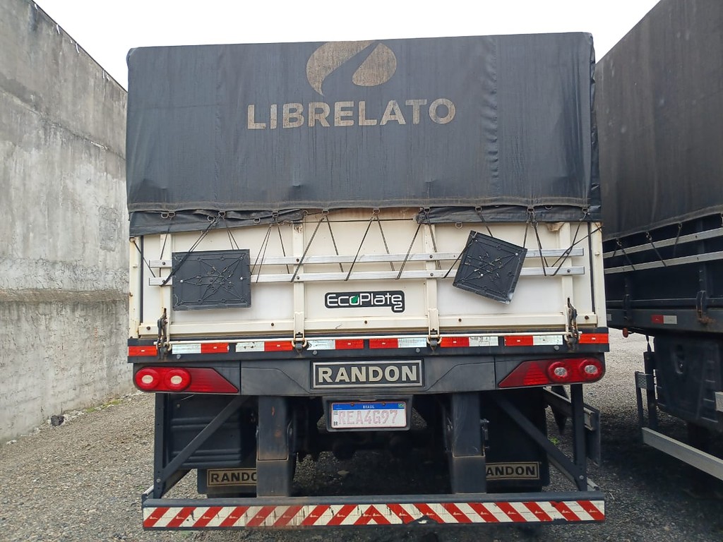 Carreta SEMI-REBOQUE GRANELEIRO Randon ANO 2021 1+1+1 Vanderleia de Rodocatarina Implementos LTDA na Santa Catarina