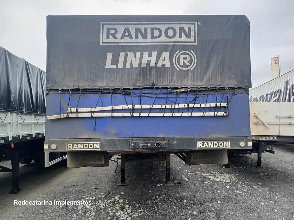 Carreta SEMI-REBOQUE GRANELEIRO Randon ANO 2019 3 Eixos de Rodocatarina Implementos LTDA na Santa Catarina