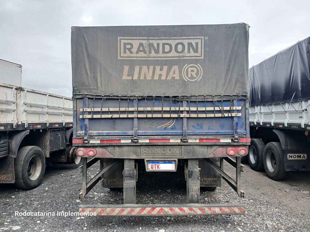 Carreta SEMI-REBOQUE GRANELEIRO Randon ANO 2019 3 Eixos de Rodocatarina Implementos LTDA na Santa Catarina