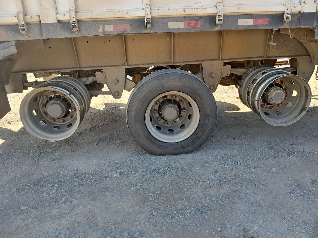 Carreta SEMI-REBOQUE GRANELEIRO Randon ANO 2020 3 Eixos de Rodocatarina Implementos LTDA na Santa Catarina