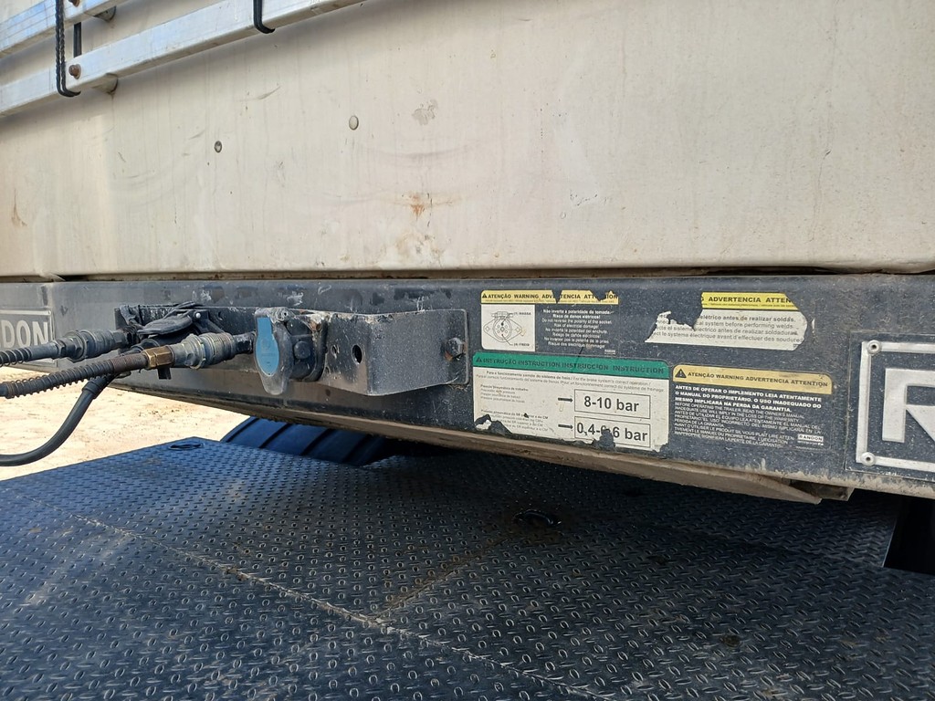 Carreta SEMI-REBOQUE GRANELEIRO Randon ANO 2020 3 Eixos de Rodocatarina Implementos LTDA na Santa Catarina