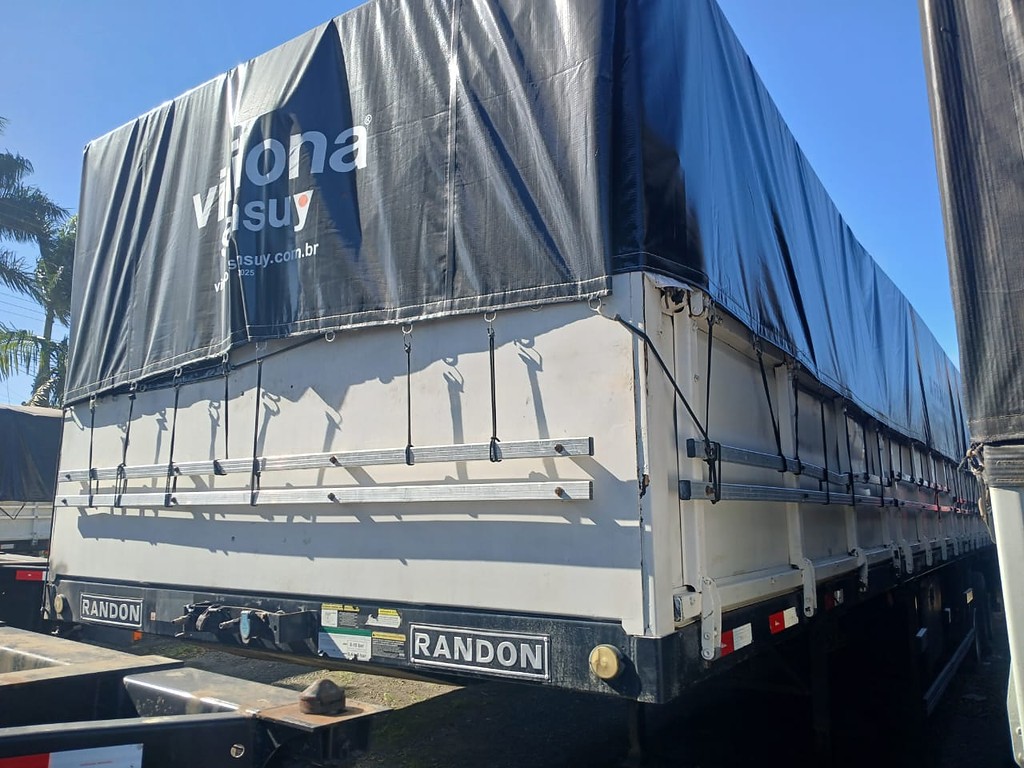 Carreta SEMI-REBOQUE GRANELEIRO Randon ANO 2020 3 Eixos de Rodocatarina Implementos LTDA na Santa Catarina