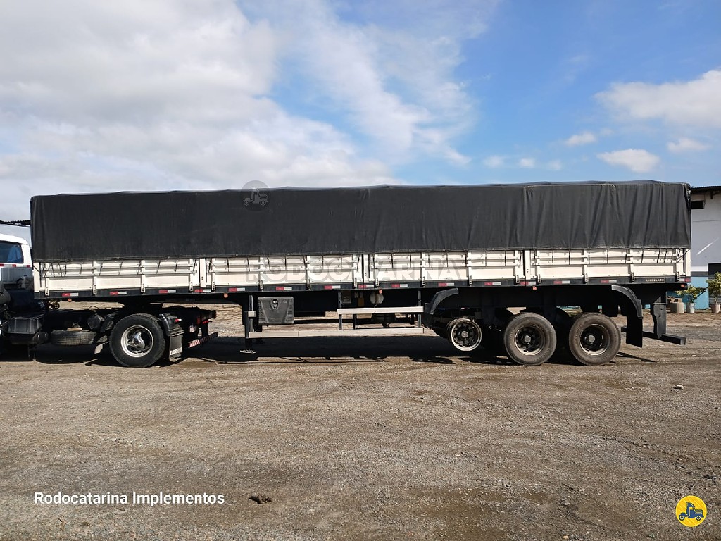 Carreta SEMI-REBOQUE GRANELEIRO Librelato ANO 2022 3 Eixos de Rodocatarina Implementos LTDA na Santa Catarina