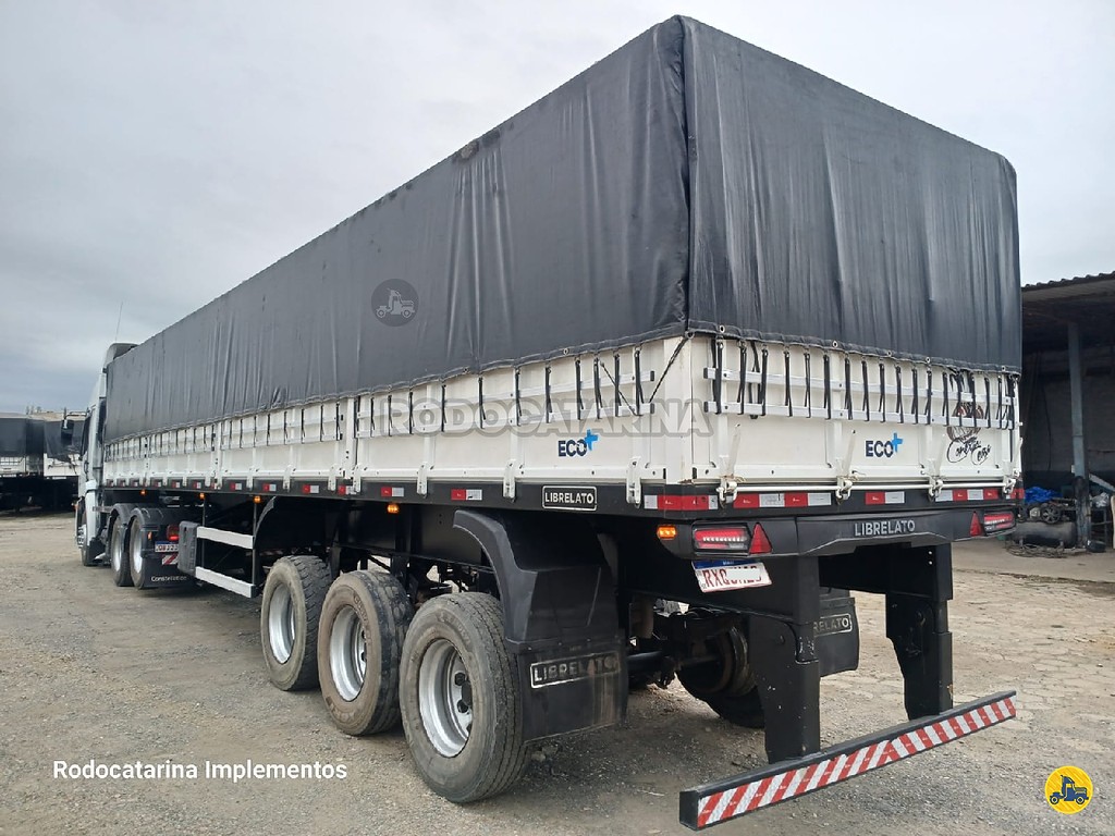 Carreta SEMI-REBOQUE GRANELEIRO Librelato ANO 2023 3 Eixos de Rodocatarina Implementos LTDA na Santa Catarina