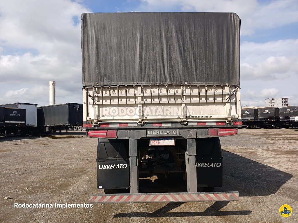 Carreta SEMI-REBOQUE GRANELEIRO Librelato ANO 2022 3 Eixos de Rodocatarina Implementos LTDA na Santa Catarina