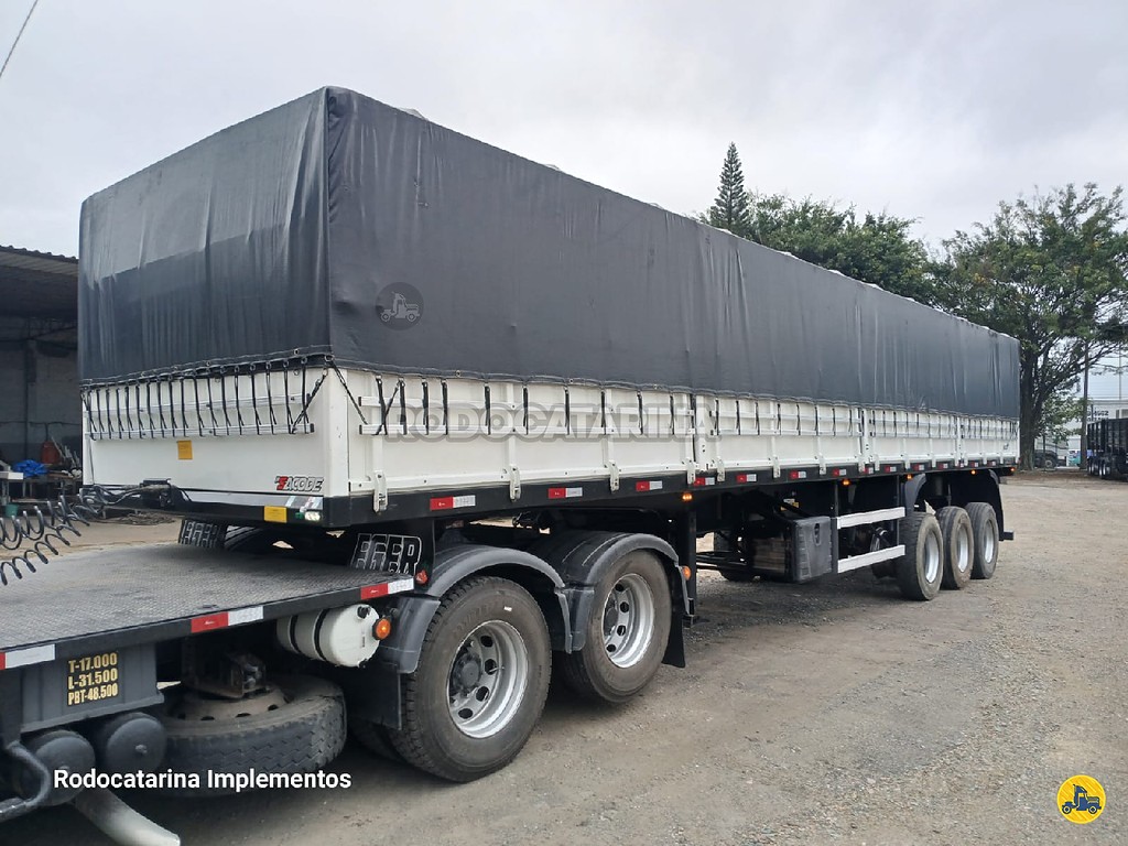Carreta SEMI-REBOQUE GRANELEIRO Librelato ANO 2023 3 Eixos de Rodocatarina Implementos LTDA na Santa Catarina