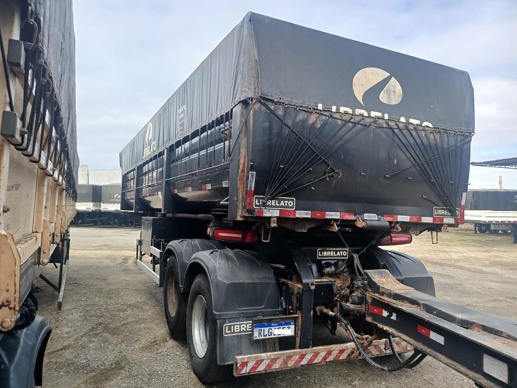 Carreta RODOTREM BASCULANTE Librelato ANO 2021 9 Eixos de Rodocatarina Implementos LTDA na Santa Catarina