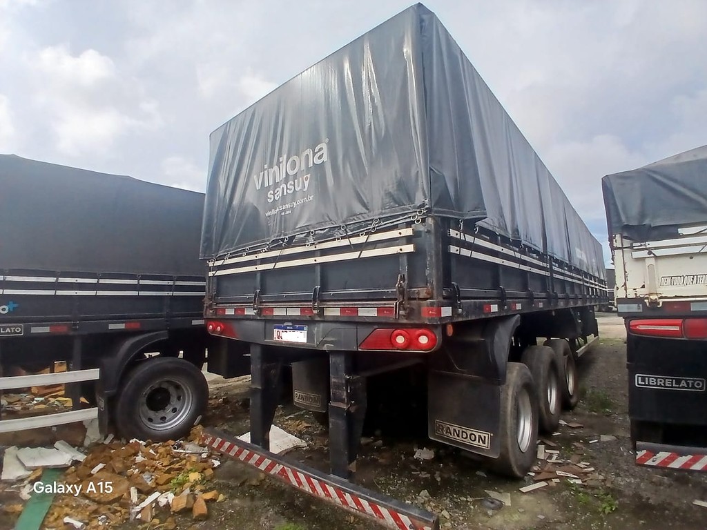 Carreta SEMI-REBOQUE GRANELEIRO Randon ANO 2019 3 Eixos de Rodocatarina Implementos LTDA na Santa Catarina