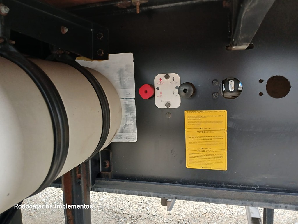 Carreta SEMI-REBOQUE GRANELEIRO Librelato ANO 2022 3 Eixos de Rodocatarina Implementos LTDA na Santa Catarina