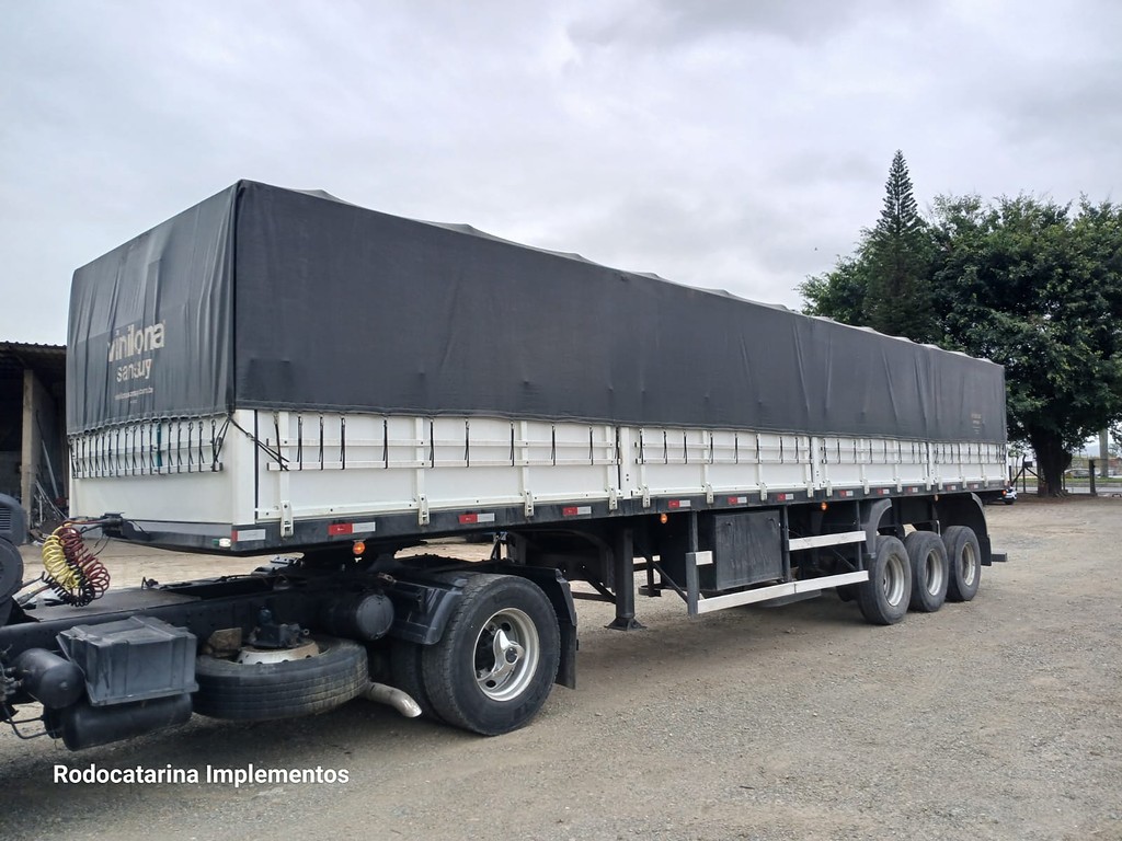 Carreta SEMI-REBOQUE GRANELEIRO Librelato ANO 2022 3 Eixos de Rodocatarina Implementos LTDA na Santa Catarina