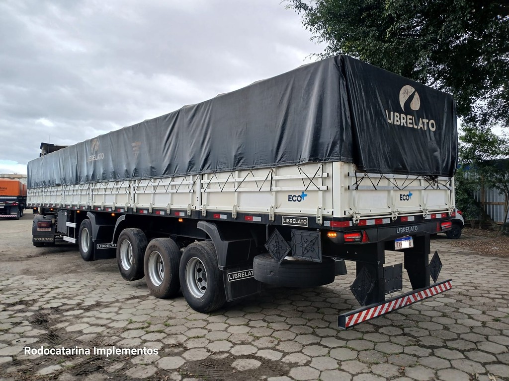 Carreta SEMI-REBOQUE GRANELEIRO Librelato ANO 2023 4 Eixos de Rodocatarina Implementos LTDA na Santa Catarina
