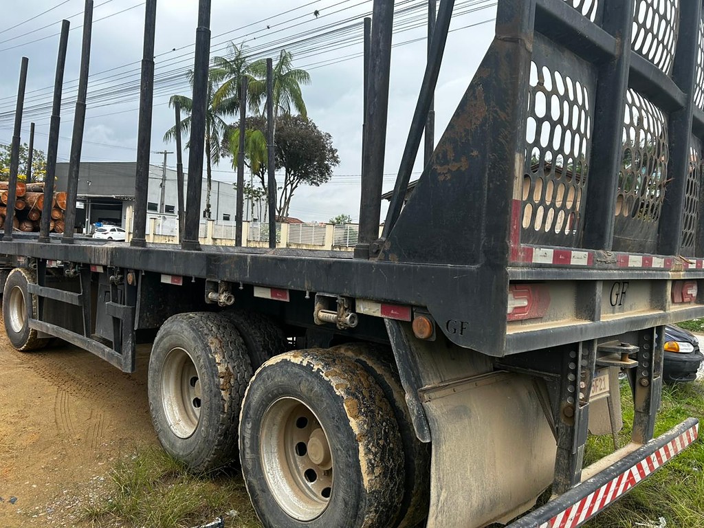 Carreta JULIETA FLORESTAL Outra ANO 2022 3 Eixos de Rodocatarina Implementos LTDA na Santa Catarina