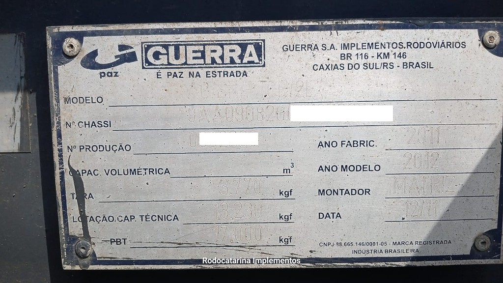 Carreta SEMI-REBOQUE PORTA-CONTAINER Guerra ANO 2012 2 Eixos de Rodocatarina Implementos LTDA na Santa Catarina