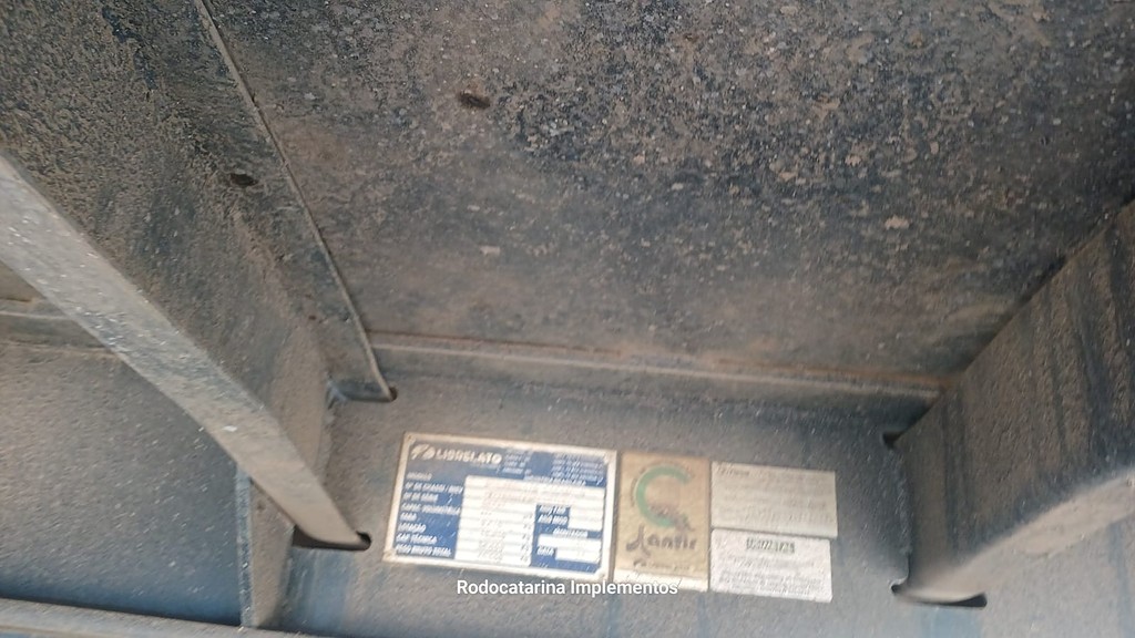 Carreta SEMI-REBOQUE GRANELEIRO Librelato ANO 2019 3 Eixos de Rodocatarina Implementos LTDA na Santa Catarina